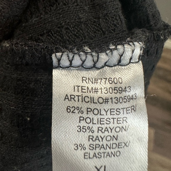 Chaser Thermal Black Button V-Neck Pullover Waffle Knit Long Sleeve Top Small - Picture 6 of 6